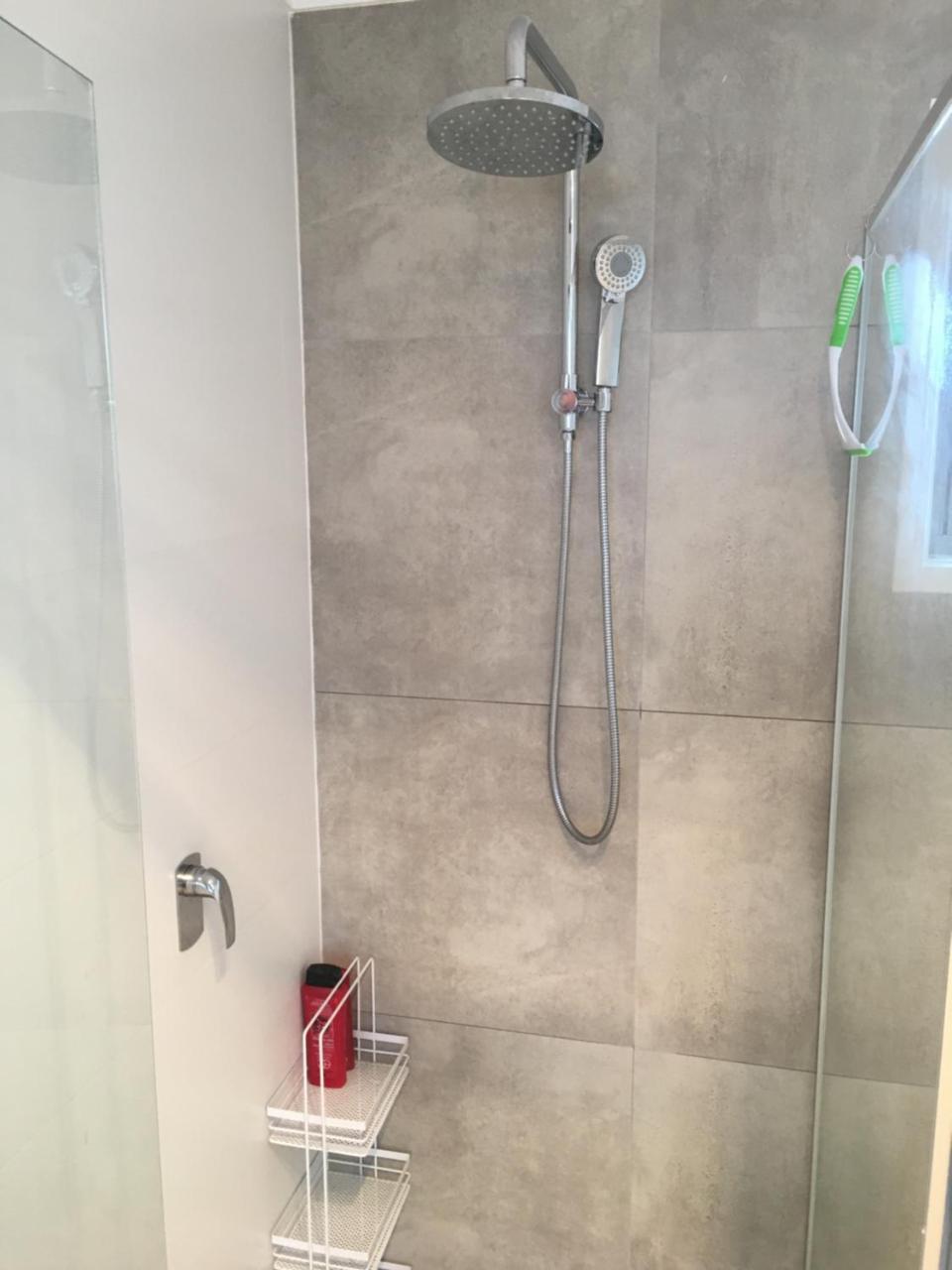 2Bd Family Or Couple Guesthouse Upstairs Near Turf Club, Hota In Bundall Гоулд Коуст Екстериор снимка